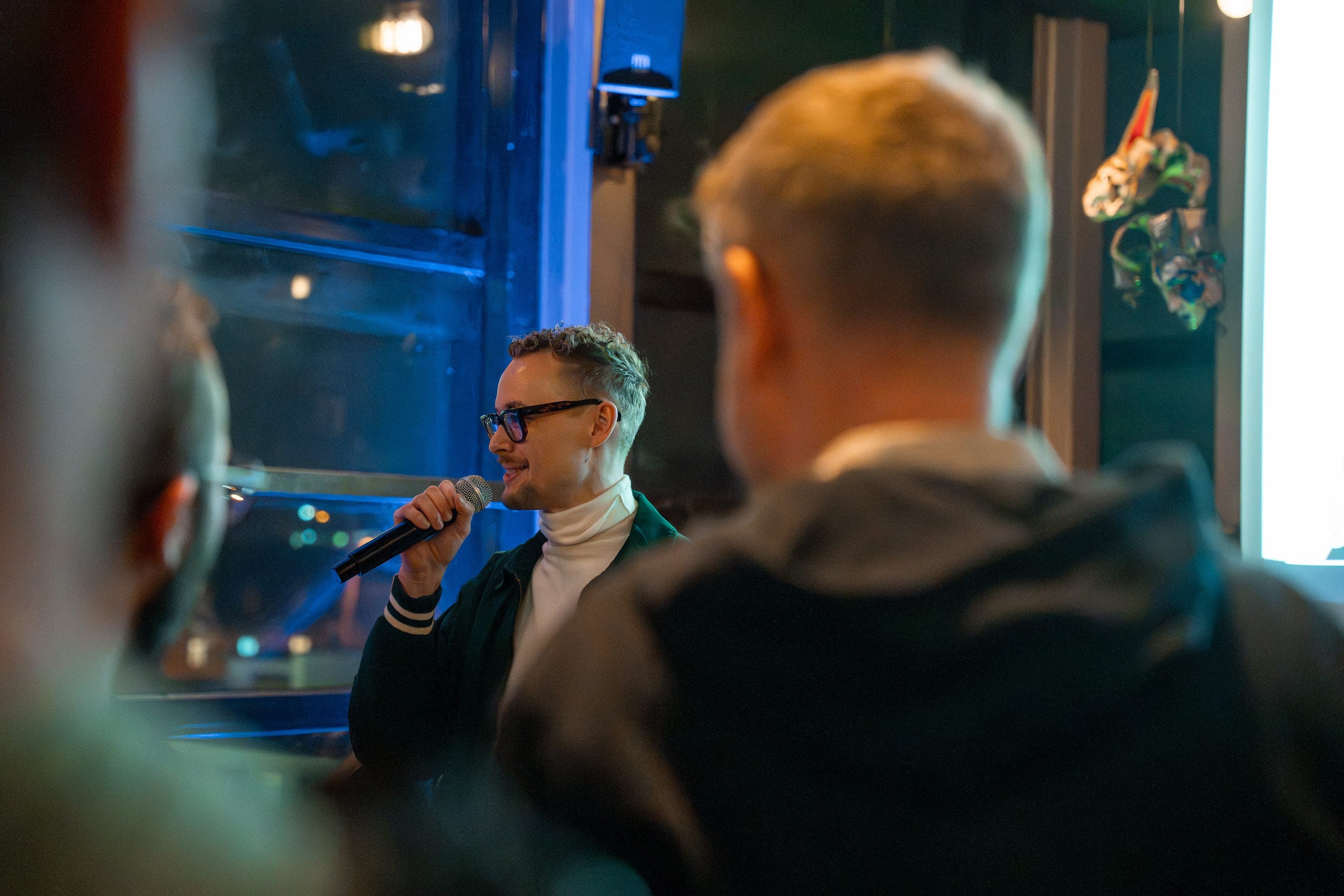 Bekomme inspirierende Vorträge für Unternehmen, Events und Leadership-Teams